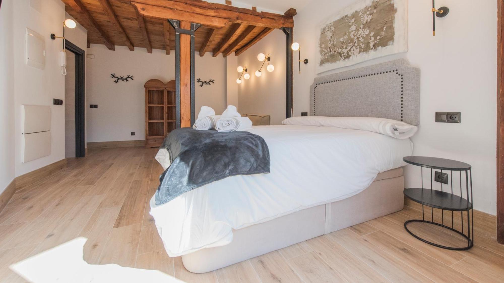 Apartamentos Boutique Pinocho Toledo Eksteriør billede